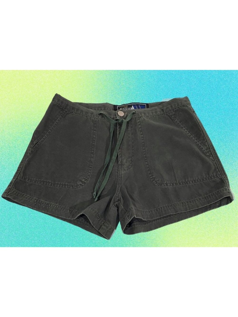 Shorts Instant Action Hot Pants Green Size 5 NWT Women's Zip Up 4 Pockets